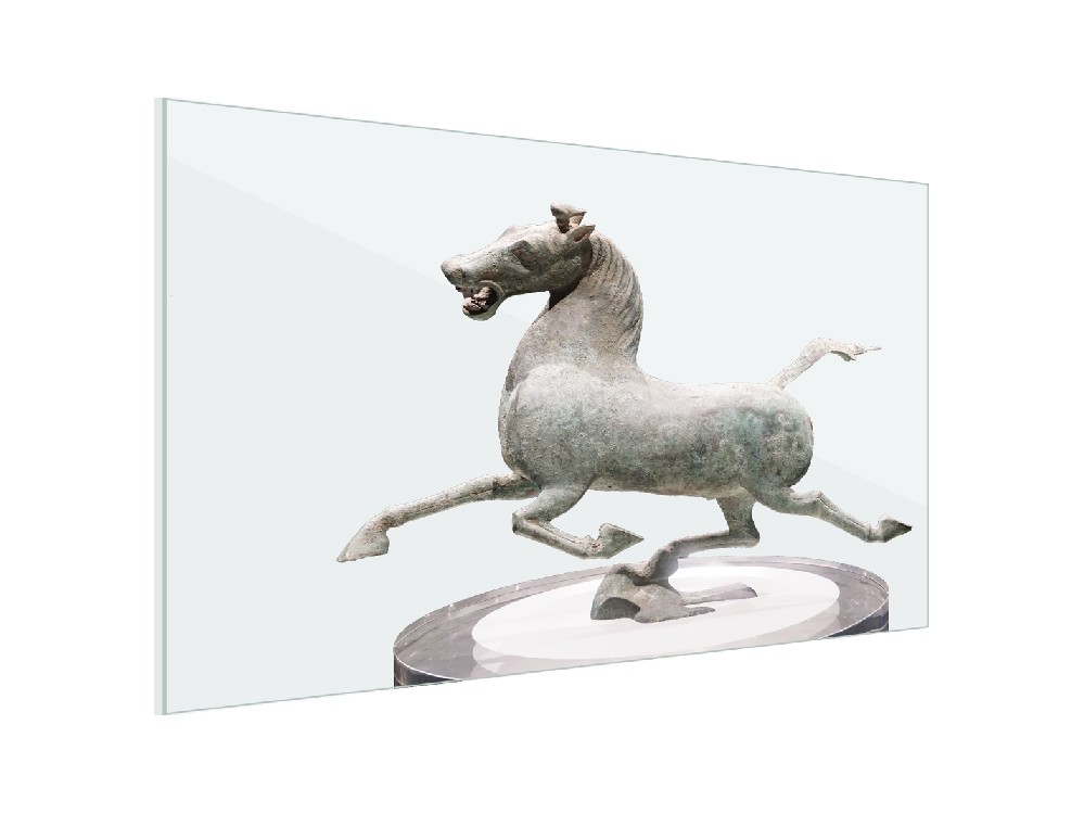 OLED透明屏,未來(lái)的展陳之星